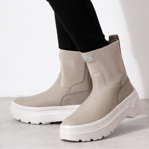 NWT Hunter Flatform Chelsea Boots Size 9 - Picture 14 of 16